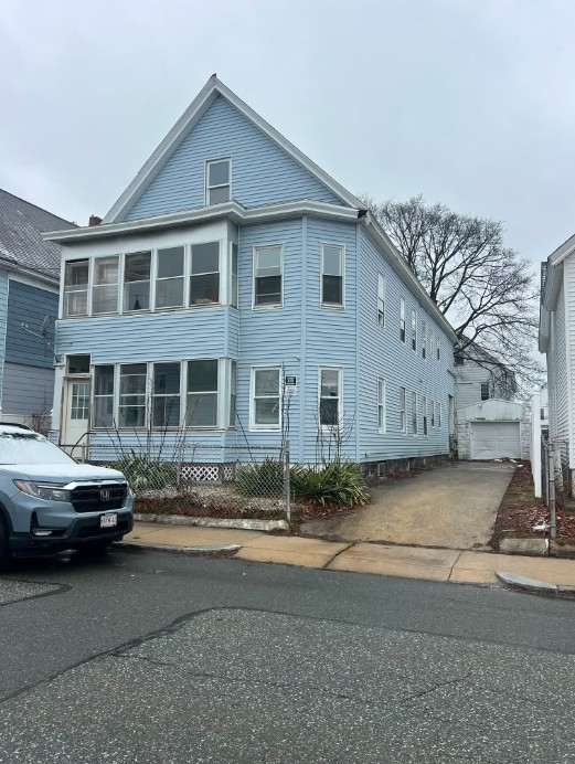 Saratoga St Residence